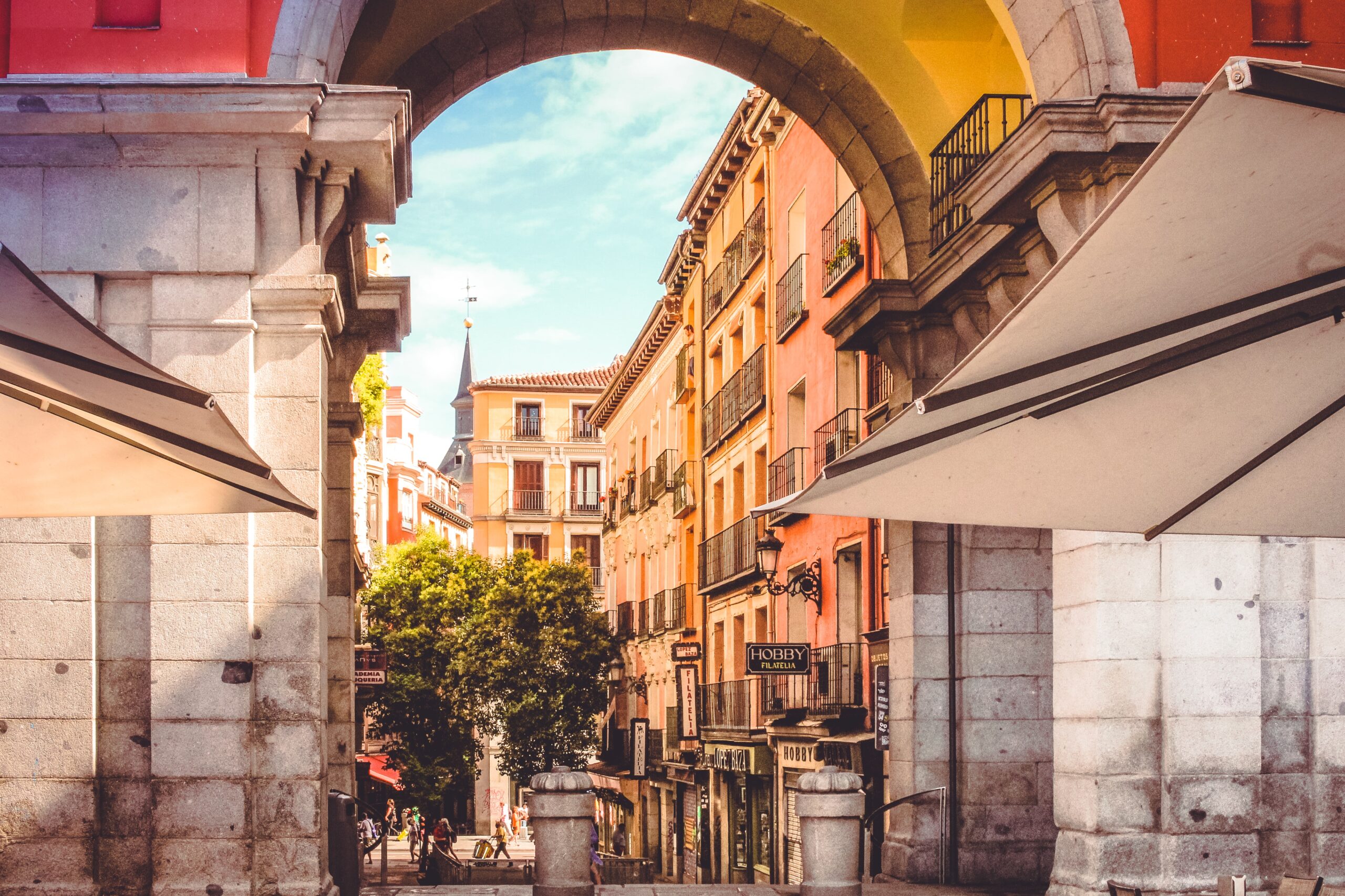Cross-border Wills, Probate, Trusts and Tax, vital considerations for British Citizens living in Italy, Spain or Portugal